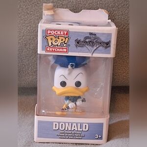 Disney Pocket Pop! Keychain - Donald Duck in Blue and Yellow